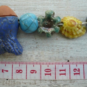 9 perline in ceramica con perla focale a forma di pesce perline per collana e gioielli estivi perline ceramica raku regalo amica image 9