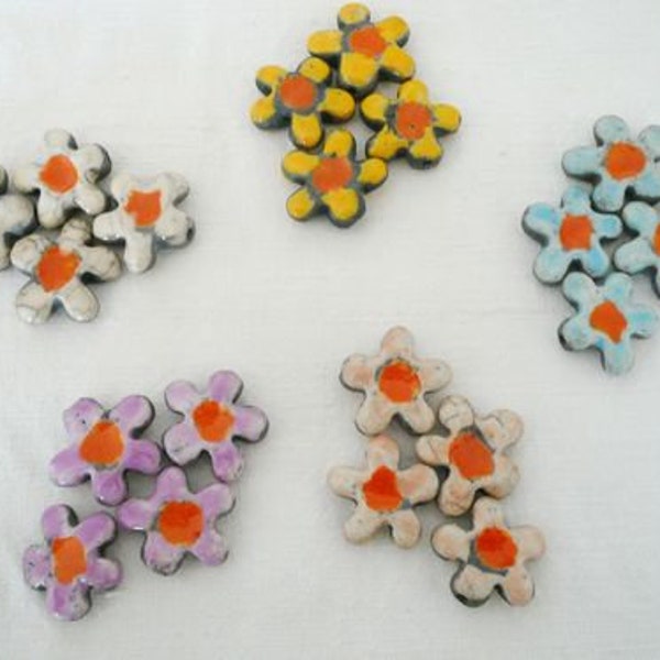 4 perline fiorellino in ceramica raku - fiorellino raku per collana - creazione gioielli originali - idea regalo amica - festa della mamma