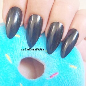 stick on stiletto full cover fake nails black image 2