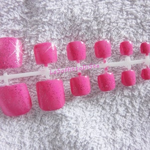 toenails fake to nails hot pink glitter false tips