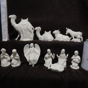 Ceramic Bisque 13 Piece Small Scioto Nativity Set (Includes Hanging, NOT Standing Angel)- NO STABLE - Unpainted - Ready-to-Paint - C619