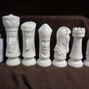 Vintage 32 Piece Duncan Mold Chess Set Ceramic Medieval Gothic Glazed ART  DECO