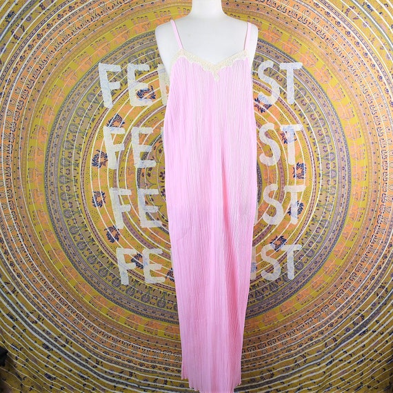 Vintage 1950s Eve Stillman Original Sleeveless Sli