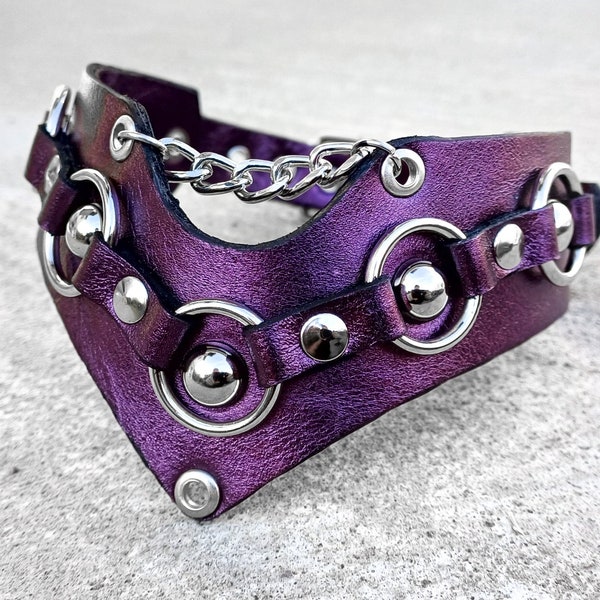 Ras de cou tendance en cuir violet métallisé - Collier gothique unique et confortable