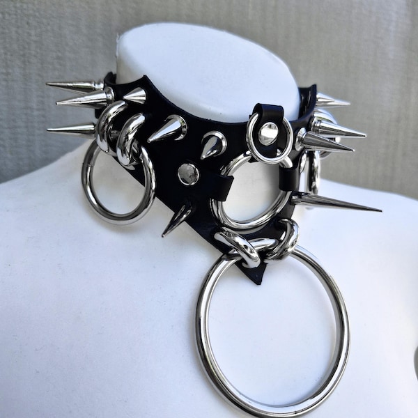 Schwarze Leder Spikes Choker mit Ringen - Gothic Fashion Colar