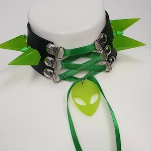 Dark and light neon green leather rave choker