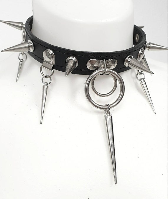 Metal spike collar hotsell