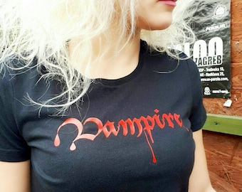 T-shirt da donna in cotone gotico nera con stampa di vampiri - T-shirt grafica da uomo