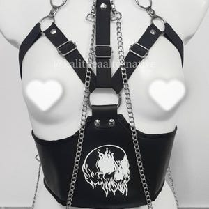 ブラックメタルスカルフェイクレザーハーネス - 伸縮性のあるケージブラゴシックハーネス