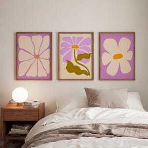 Juego de 3 impresiones de margaritas modernas de mediados de siglo / Póster con el poder de las flores moradas, arte mural de estética hippie de los años 70 para dormitorio, decoración vibrante con dopamina