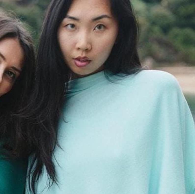 Poncho en tricot de coton modal | Papier de voyage léger | Couche écologique douce fabriquée au Canada turquoise