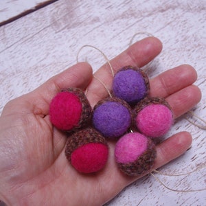 Ornement de gland feutré, Ensemble de 6 glands feutrés lilas, ornement d’automne en feutre de laine, ornement de gland rose, ornement de gland suspendu, glands en feutre d’aiguille
