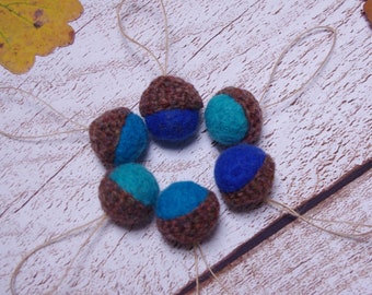 Felted Acorn Ornament, Set of 6 blue felted acorn, wool felt fall ornament, blue acorn ornament, hanging acorn ornament, needle felt acorns