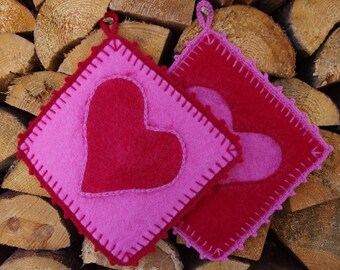 Felted VAlentines Day pot holders with heart, valentine's day gift, Valentines Day  kitchen decor, wool trivets, felted hot pads