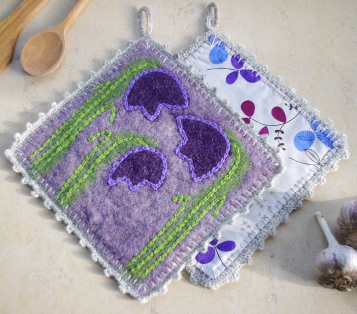 Felted Purple Pot Holders With Dark Lilac Flowers Felted Hot Etsy