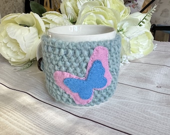 Chunky Knit Cup Cozy: Handmade Wool Mug Warmer with Butterfly