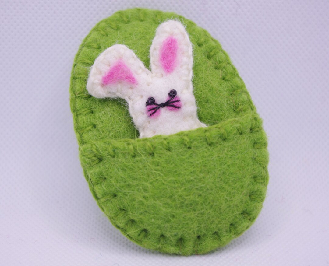 Easter Bowl Fillers, Primitive Easter Ornament, Easter Basket Stuffer