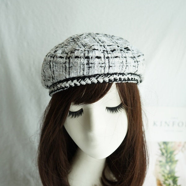 Beret lady autumn winter flower black and white checked British and Korean version of the painter hat octagonal hat