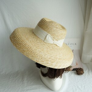French vintage Hepburn elegant straw brim bell type basin hat shade straw hat