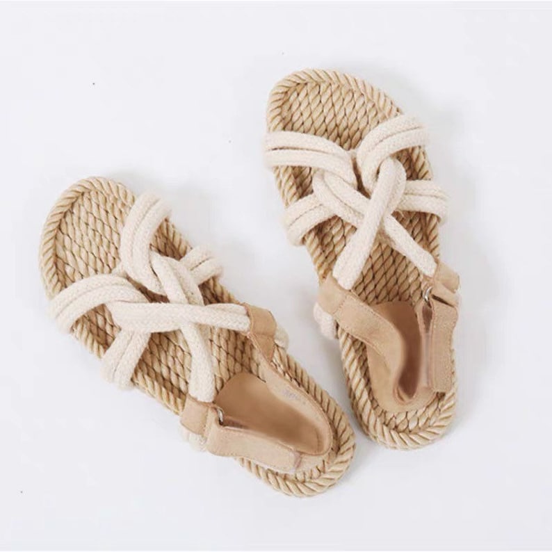 New style woven straw rope I sandals summer flat Roman student toe clippers   straw sandals 
