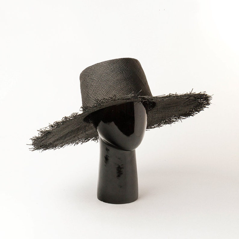Simple and fashionable high flat top with large eaves grinding-edge bauble straw hat outdoor sunshade with large brim flat top straw hat