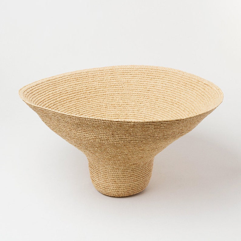 Lafite straw hat with cone-shaped visor and large brim for outdoor sun protection image 5