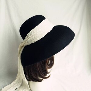 Elegant black hat brim lady autumn winter British vintage woollen bell-shaped hat felt large hat