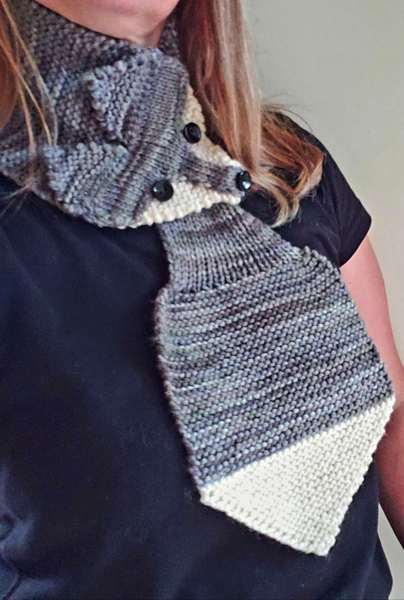 PDF Knitting Pattern of Fox Stole
