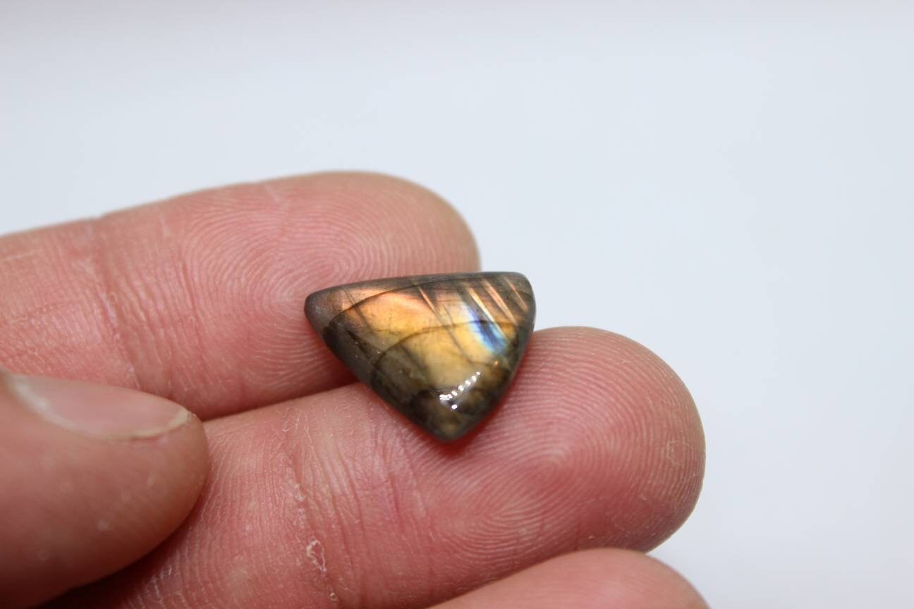 Cabochon Labradorite - #503