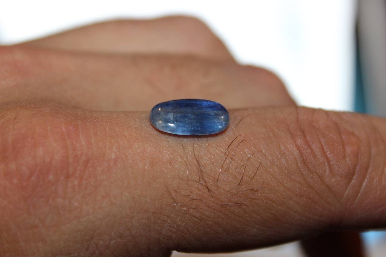 Cabochon Cyanite Bleue Gemme - #486