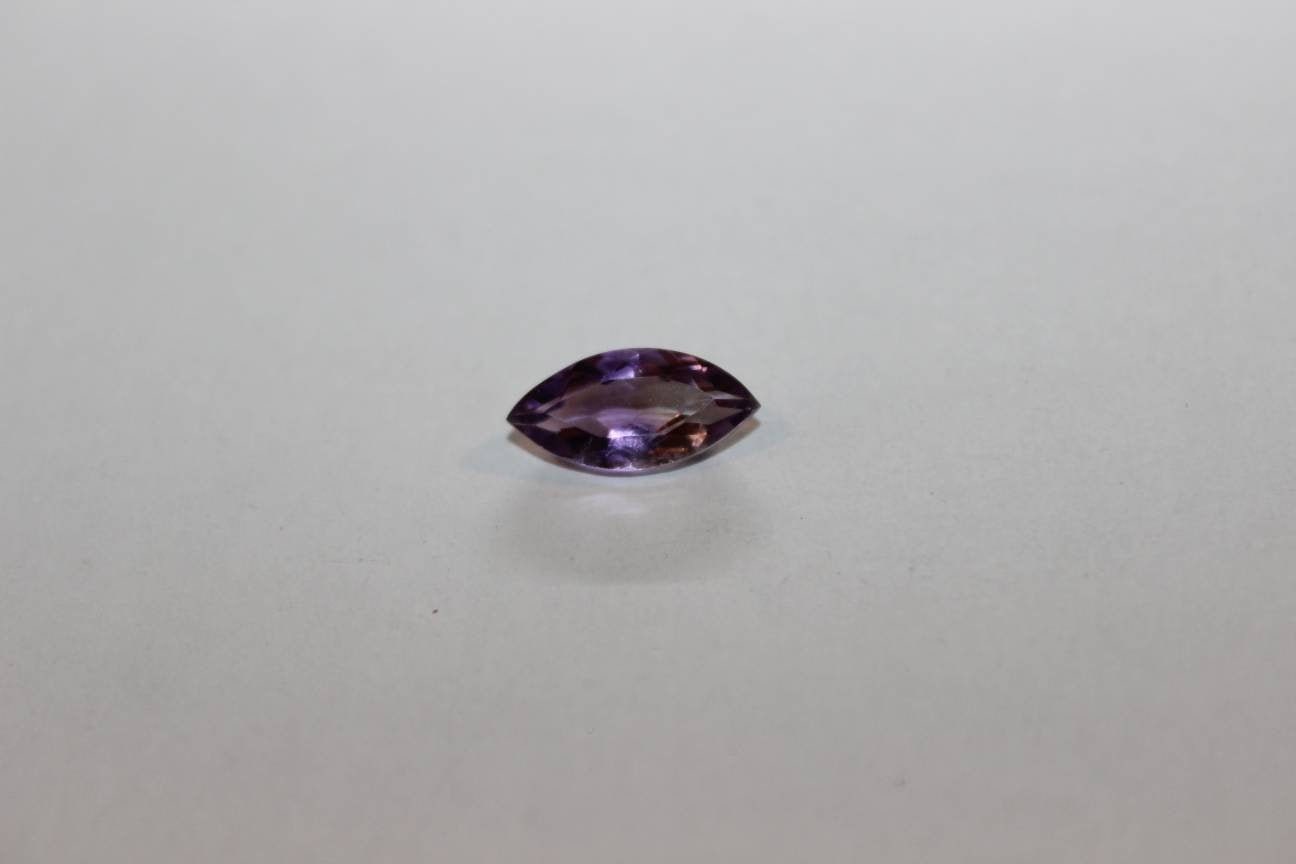 Amethyste - Pierre Facetee #460