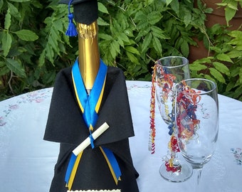 Graduation Bottle Cover Set. Grad Gift for him / Grad Gift for her. Gown, Cap and Diploma.  Set to fit wine/champagne bottles