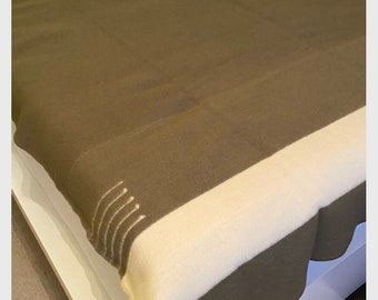 Wool blanket, bed throw, natural, handmade, 100% fine merino wool, 220 x 250 cm, custom-made