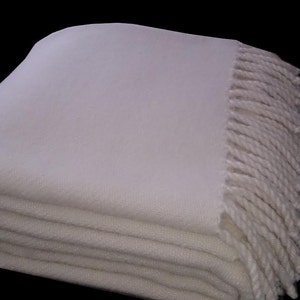 Luxury natural wool blanket / plaid .100% merino wool Extra fine 21 mic 150 x 200 cm