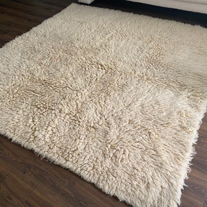 Natural carpet/wool blanket/bedspread/100% virgin wool deep pile handwoven 200 x 220 cm