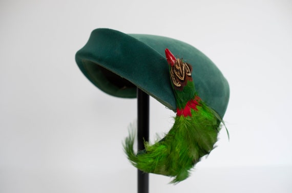Antique Art Deco Flapper Emerald Green Velvet Hat… - image 1