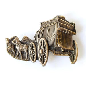 Vintage Western Equestrian Theme Brass Belt Buckle Stagecoach Horse Buggy Carriage Cowboy