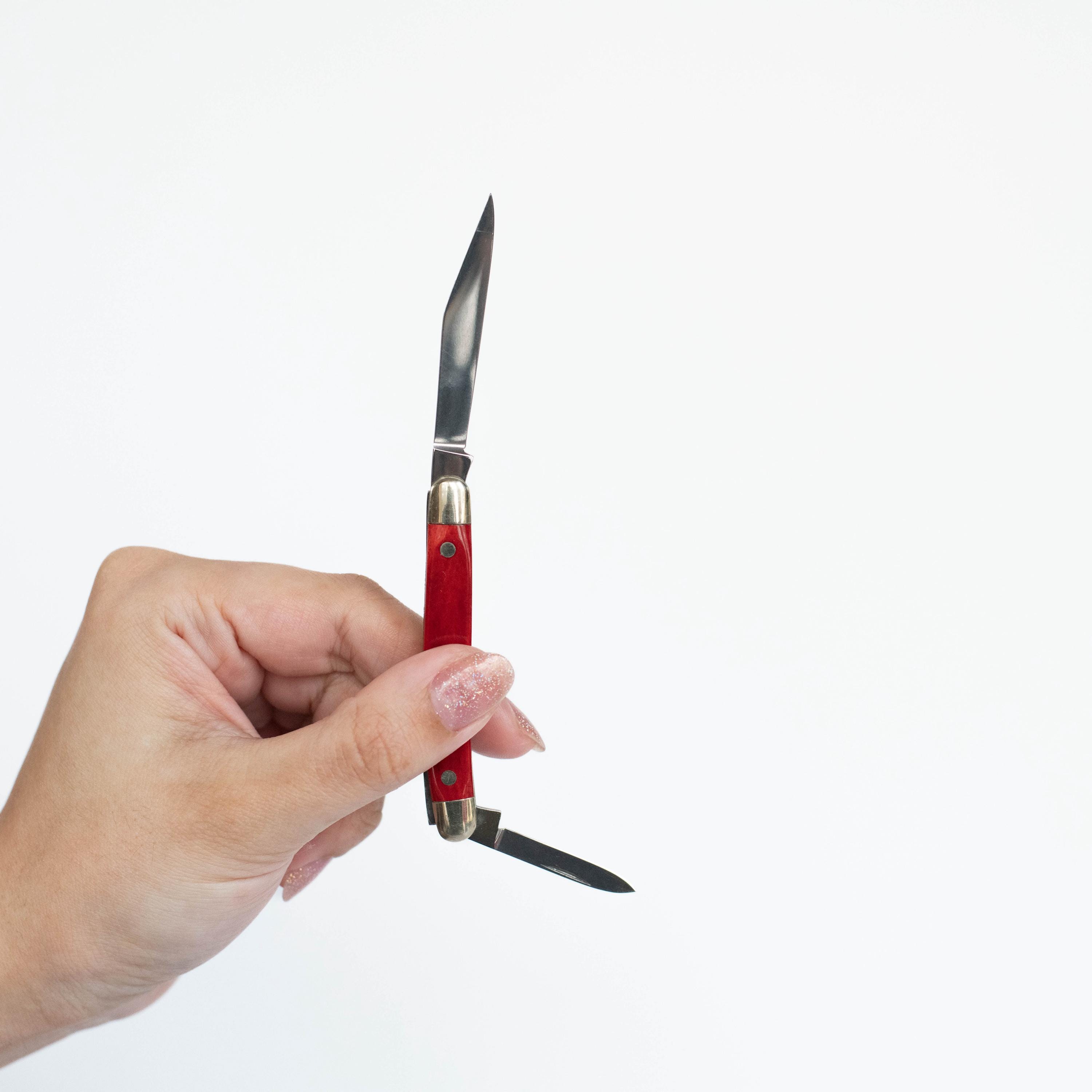 Vintage Hoffritz N.Y. Pocket Knife With Two Steel Blades and