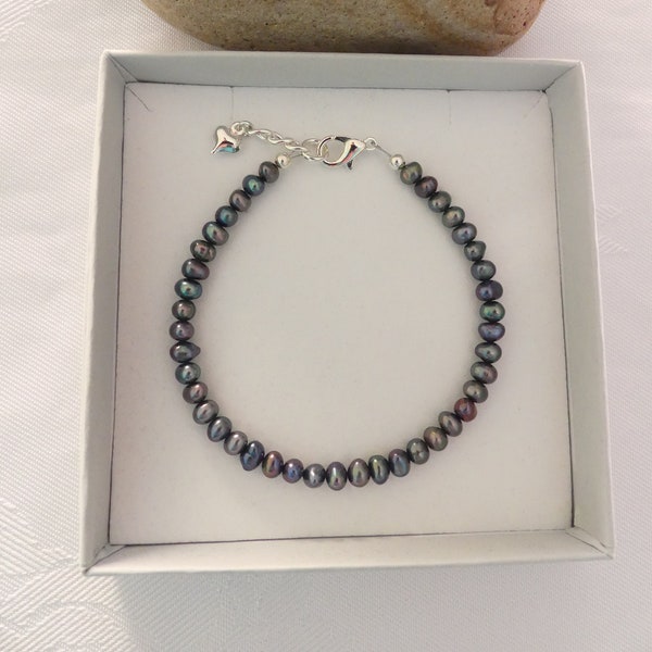 Peacock Blue Purple Black 4mm Freshwater Pearl Bracelet 6.5 to 8.5 Inches Scottish