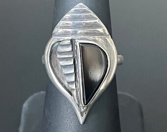 Vintage 1980s Sterling Silver and Black Onyx Long Knuckle Ring w Oxidized Finish , Sz 6.25 Post- Modernist 925 Jewelry