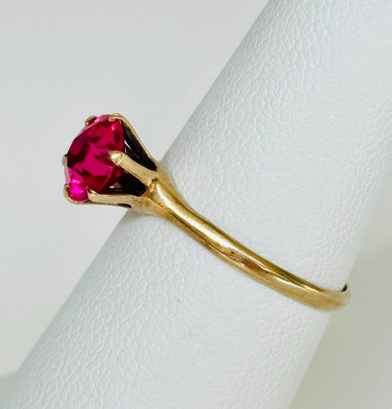 Edwardian 10k Yellow Gold Ruby Solitaire Ring , R… - image 3
