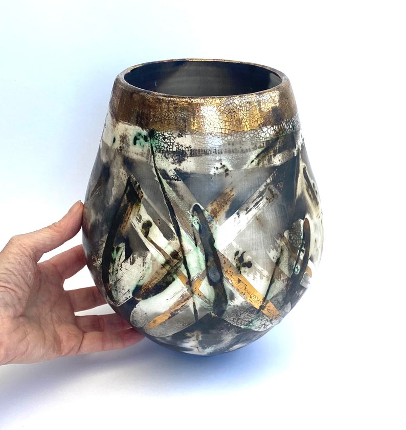 Pit-fired pot with gold. Thoughtful gift for a special friend. image 8