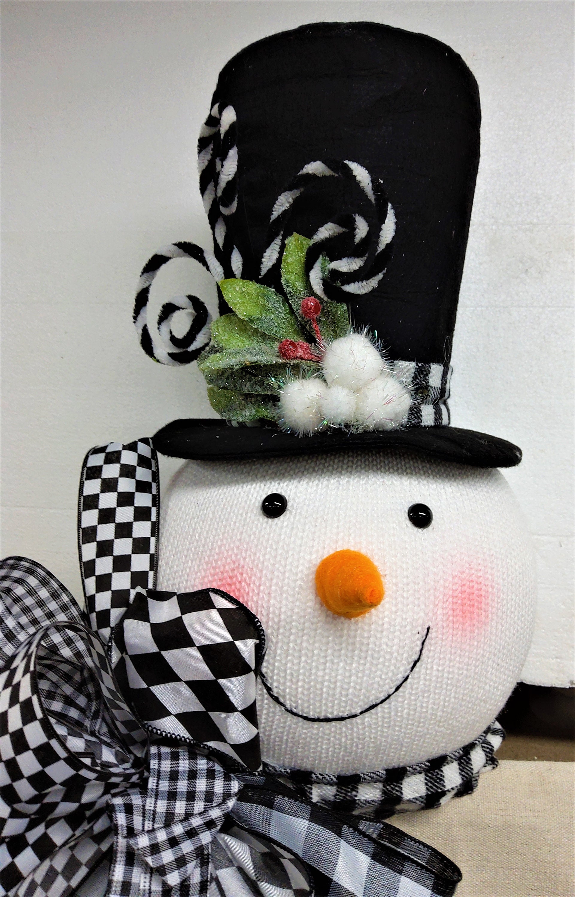 Light-Up Snowman For Under $10: Dollar Tree Craft! - Jennifer Maker