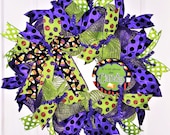 Halloween Candy wreath, whimsical Halloween wreath, Halloween front door wreath, Trick or Treat door hanger, Halloween Candy