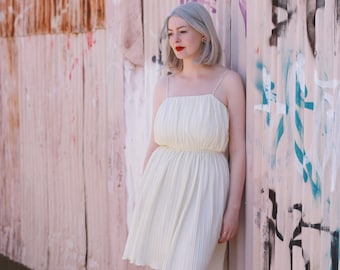 Vintage 1960s Pleated Cream Sundress / Lee Jordan New York / S