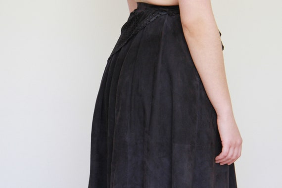 Vintage 1980s Navy SUEDE Leather Ballerina Skirt … - image 5