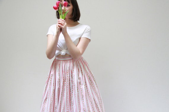 Vintage 1950s ROSE Full Skirt / 1950s Floral Bord… - image 4