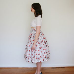 Vintage 1950s Novelty Print Skirt / Cotton HAT Atomic Novelty Print Skirt / 1950s Cotton Skirt / S image 6