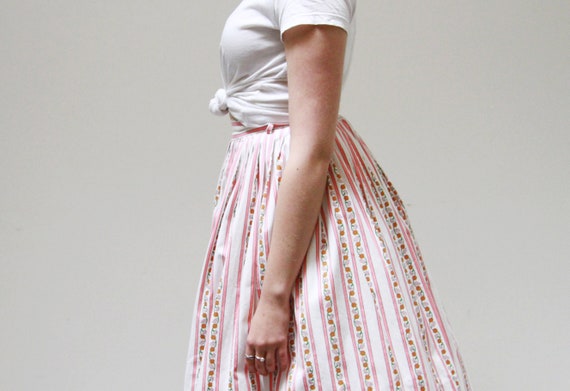 Vintage 1950s ROSE Full Skirt / 1950s Floral Bord… - image 3