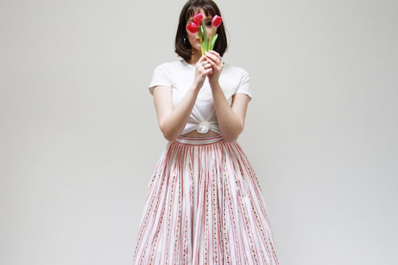 Vintage 1950s ROSE Full Skirt / 1950s Floral Borde